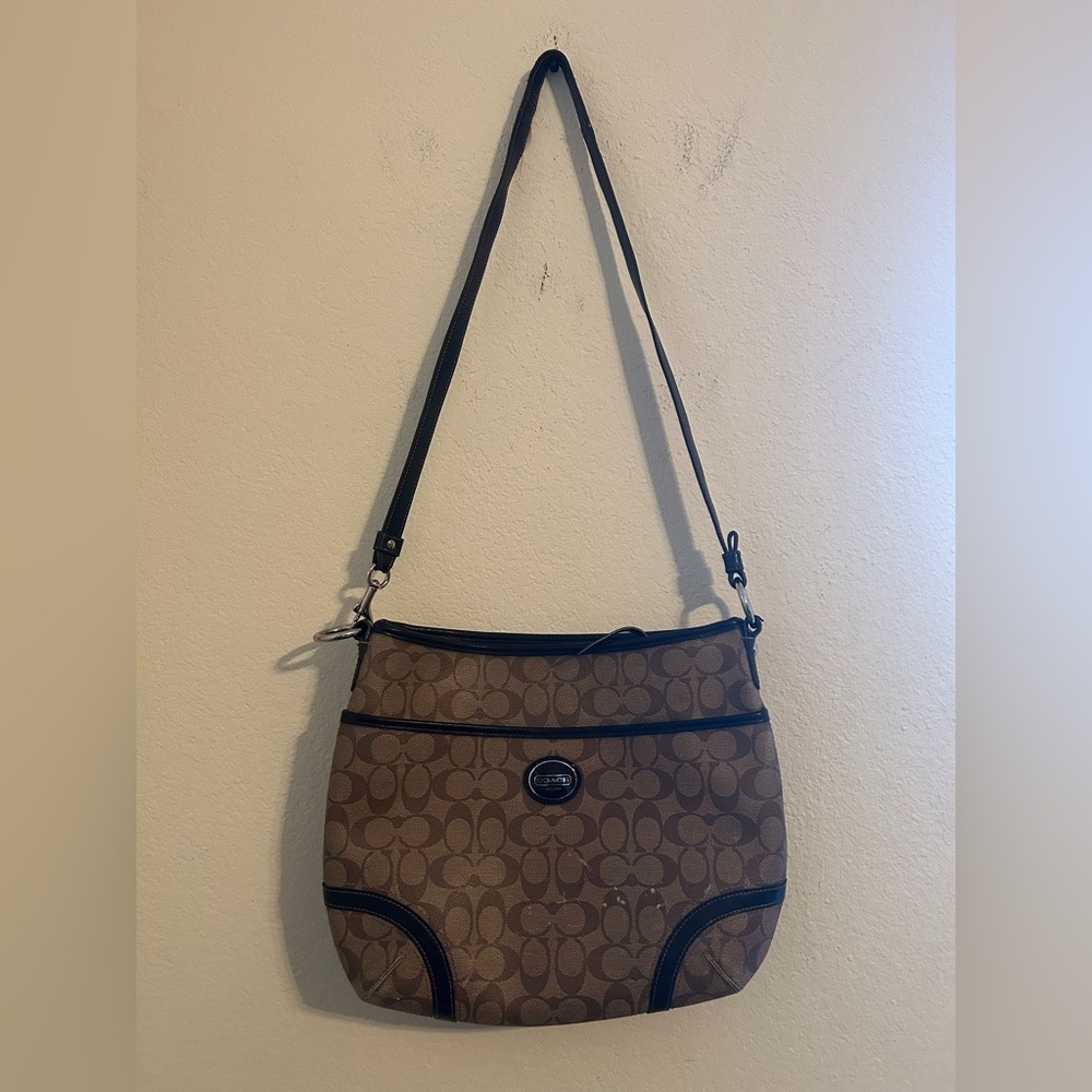 Coach Peyton Signature Hobo Shoulder Bag Brown Black Coated Canvas Leather Lined